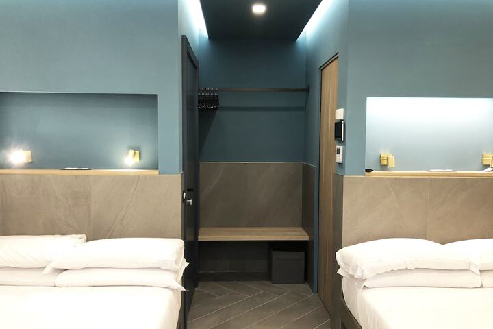 Room 10 of 87