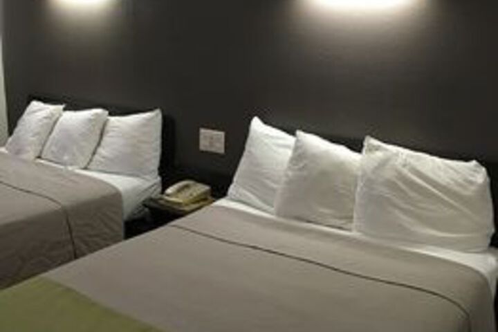 Travelodge by Wyndham Willows