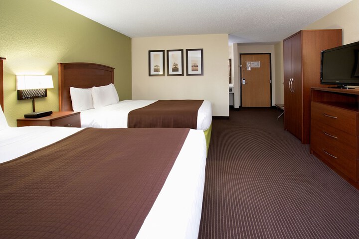 Quadruple Accessible Queen Size Bed (4 of 18)