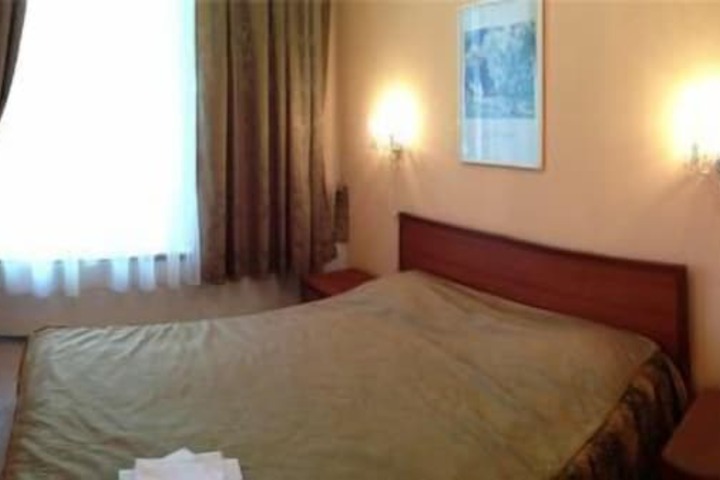 Room 7 of 61