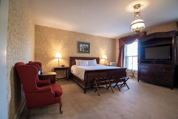 Room 35 of 75
