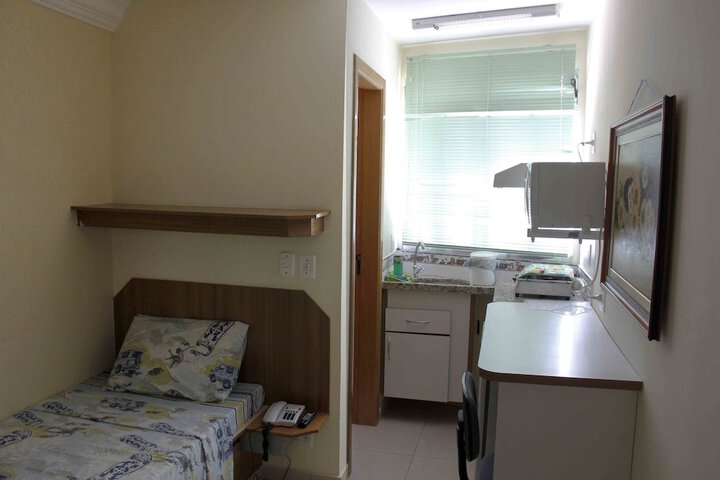 Room 4 of 38
