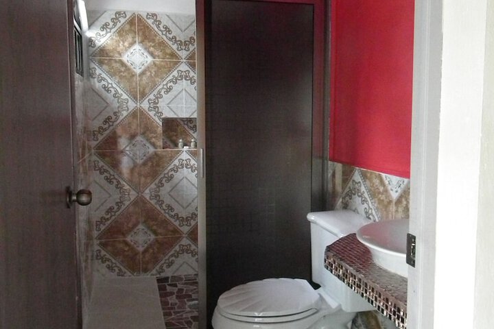 Room 16 of 36