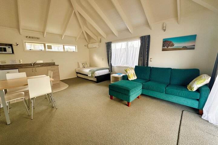 Room 10 of 64