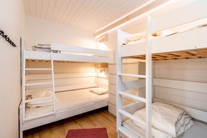 Room 13 of 54