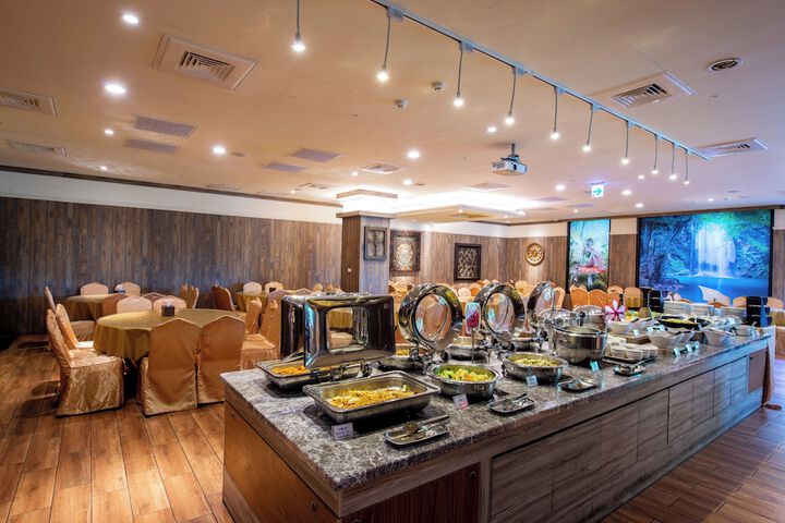 Dining 88 of 120
