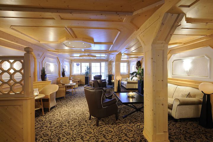 Hotel Interior 3 of 59