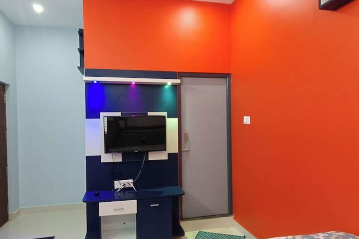 Room 8 of 35