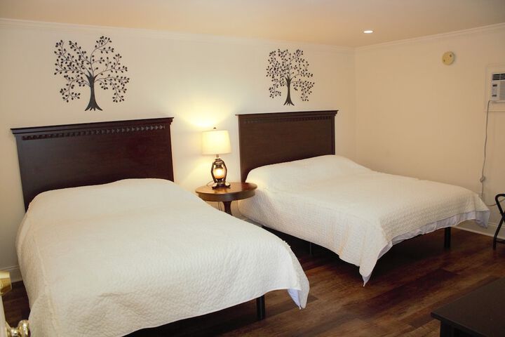 Room 2 of 22