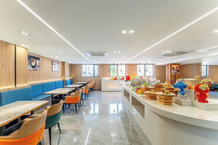 Dining Photos