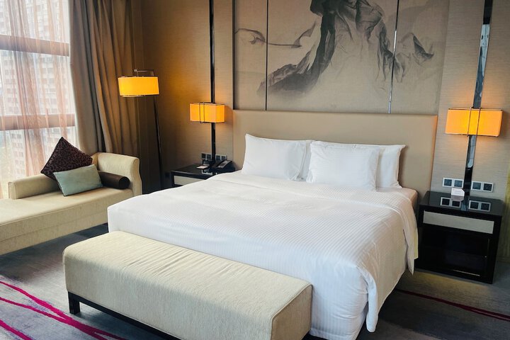 Room 17 of 43