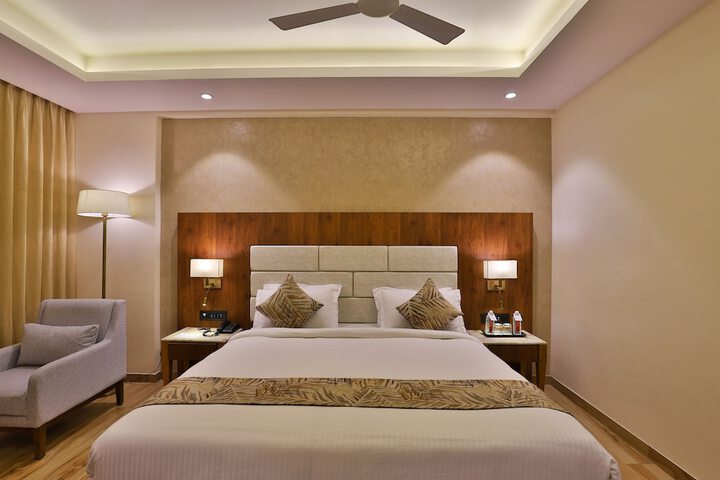 Room 8 of 23