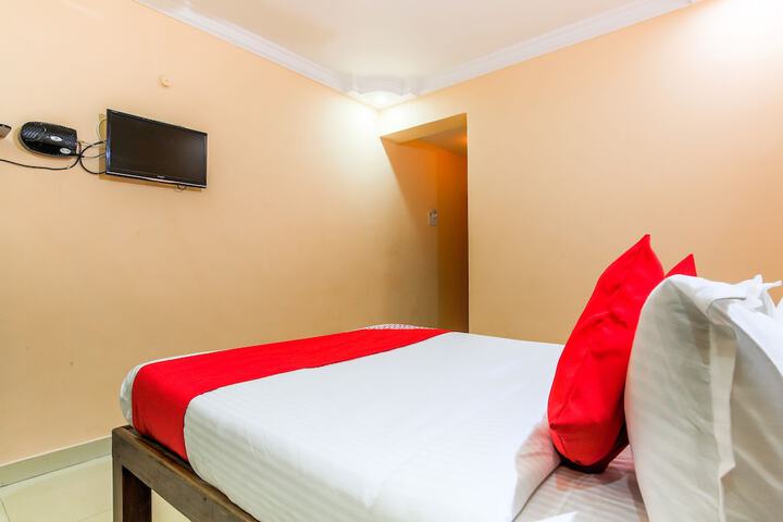 Room 10 of 19