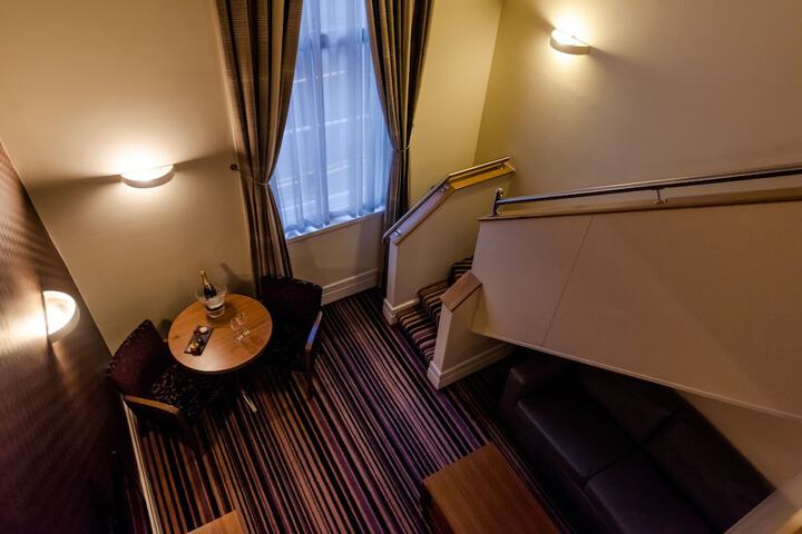 Room 21 of 67