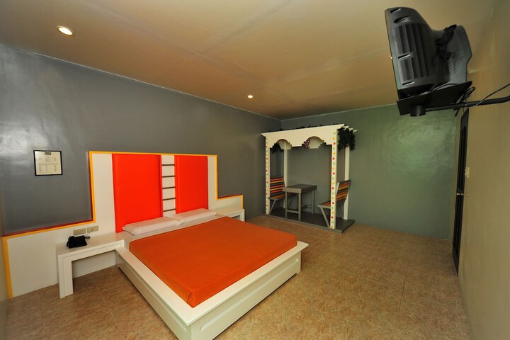 Room 7 of 45