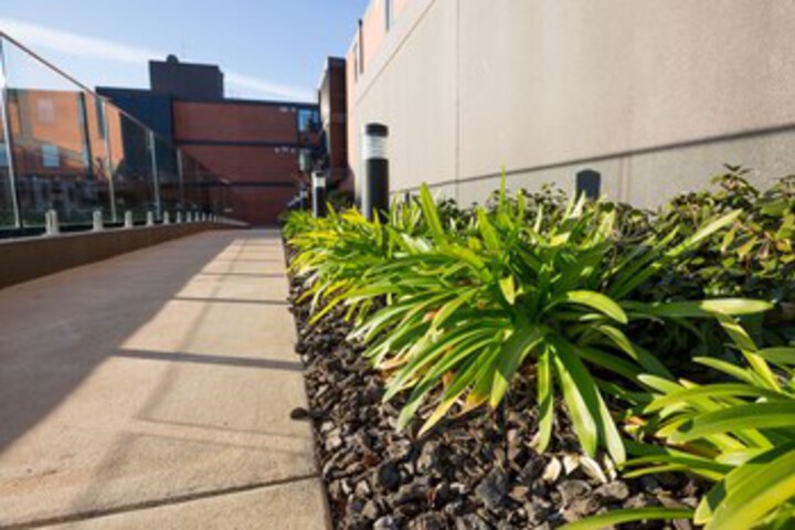 Hotel Exterior 20 of 48