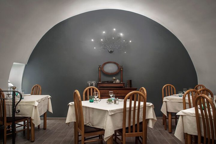 Dining 72 of 86