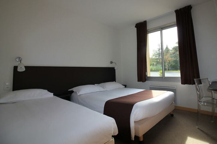 Room 15 of 31