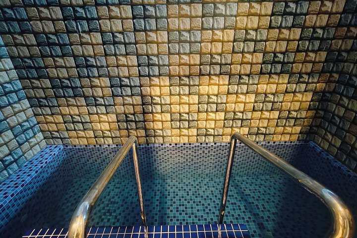 Pool 66 of 83