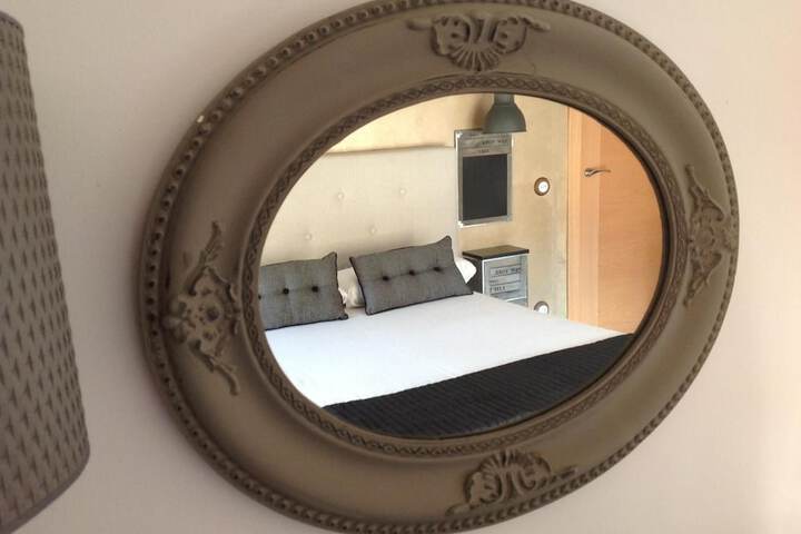 Room 16 of 60