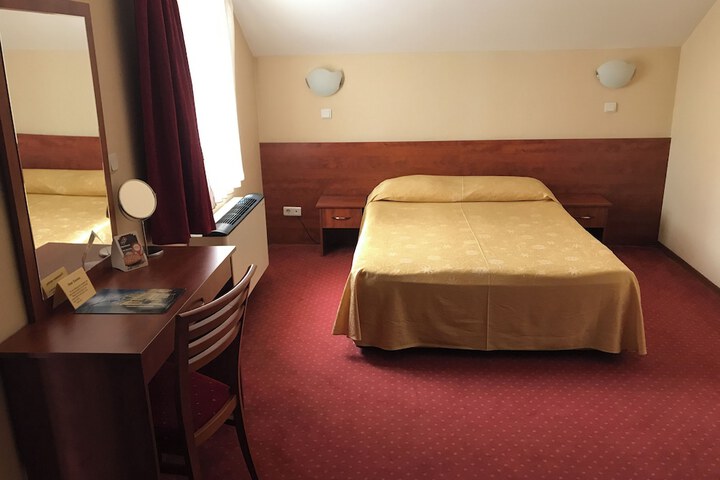 Room 17 of 69