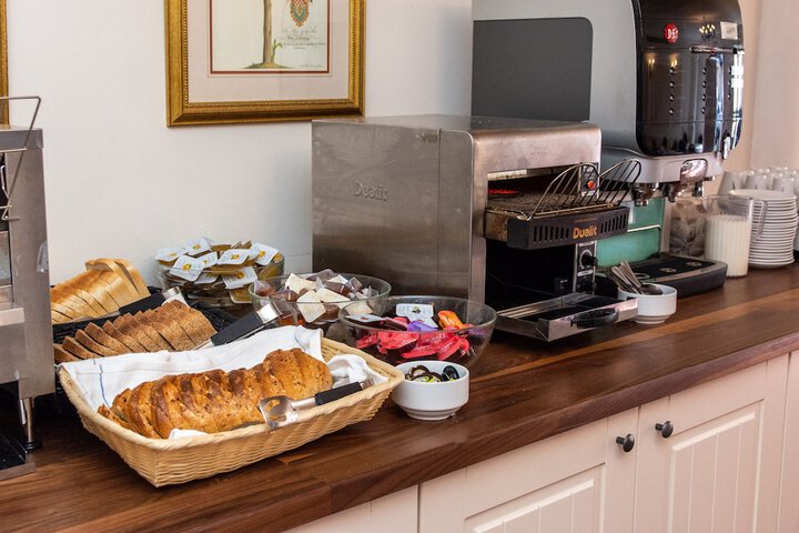 Breakfast/Coffee Service 62 of 76