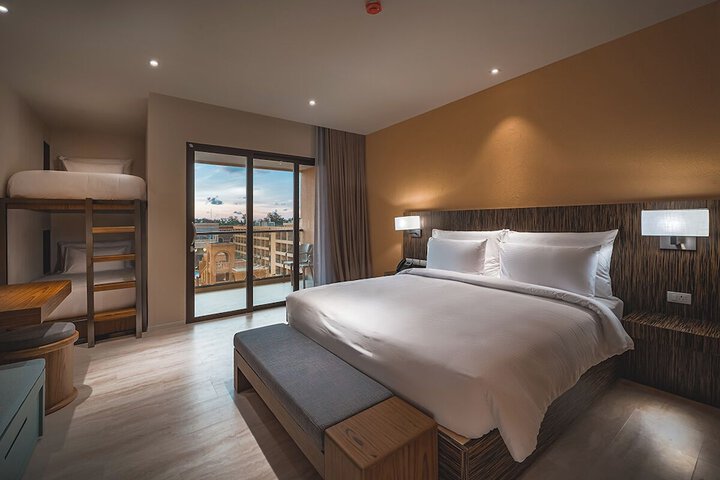 Room 19 of 49