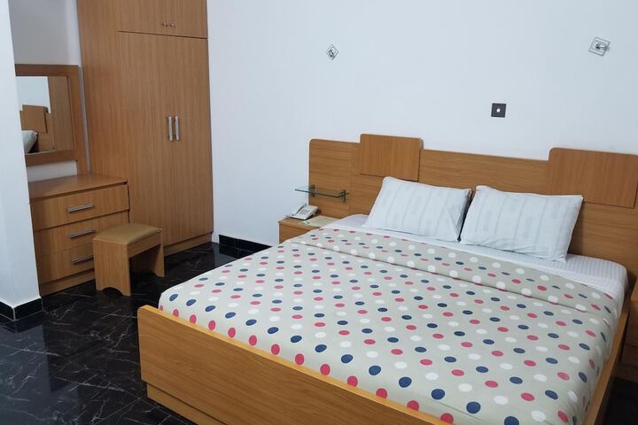 Room 11 of 61
