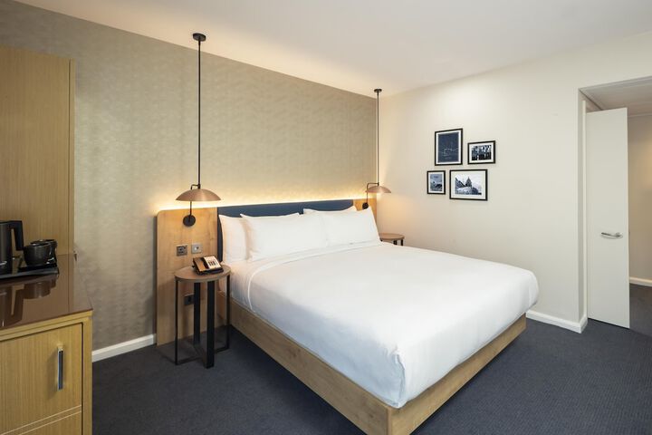 Room 19 of 85