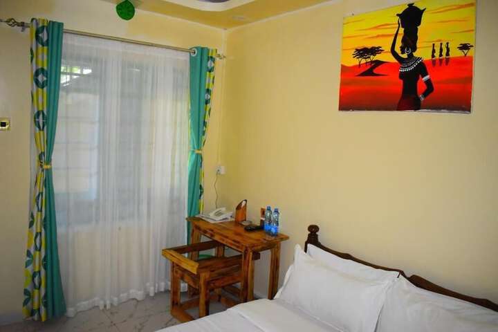 Room 9 of 37