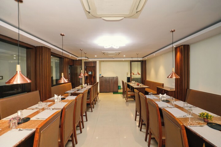 Dining 67 of 80