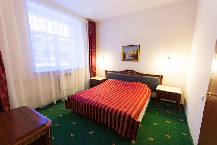 Room 8 of 55