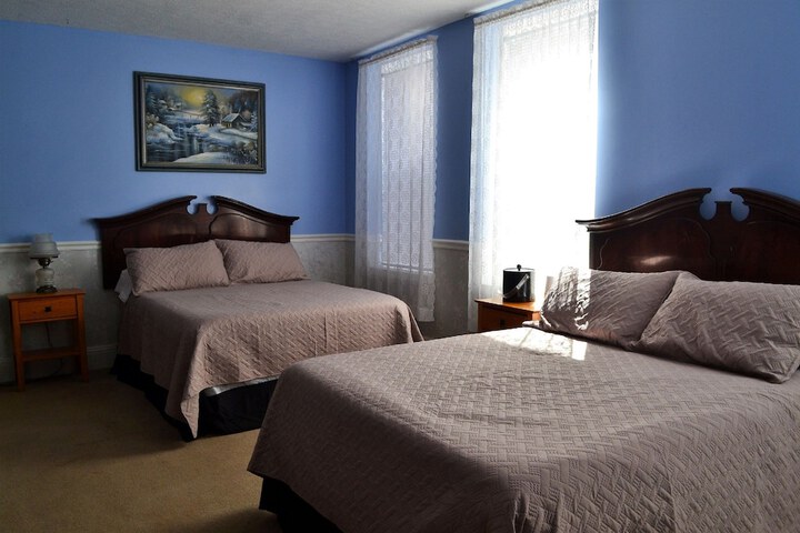 Room 3 of 37