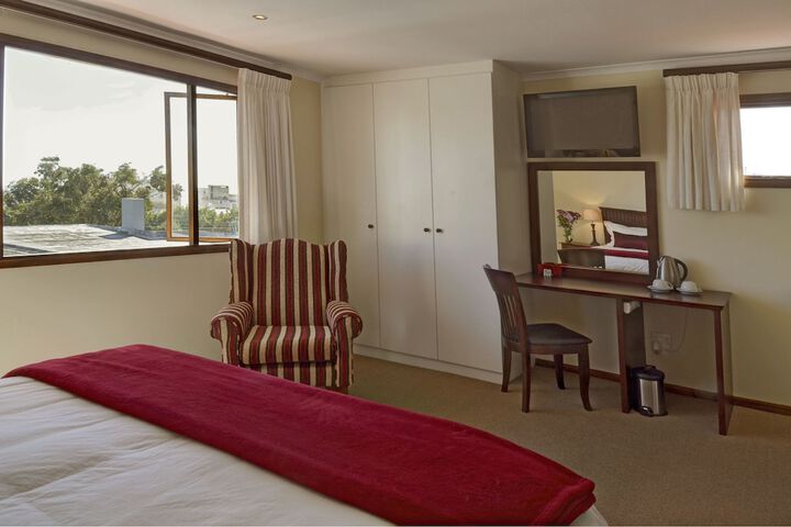 Room 15 of 110