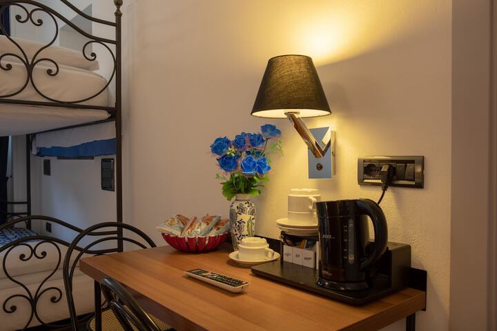 Room 15 of 35