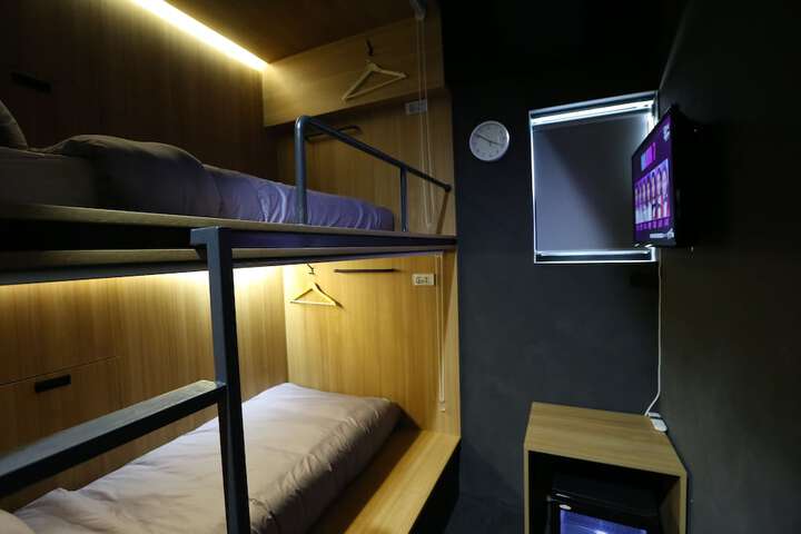 Room 21 of 51