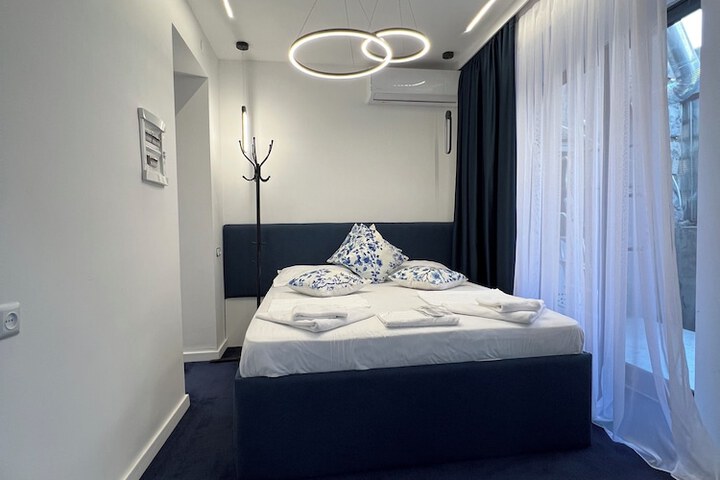 Room 66 of 190