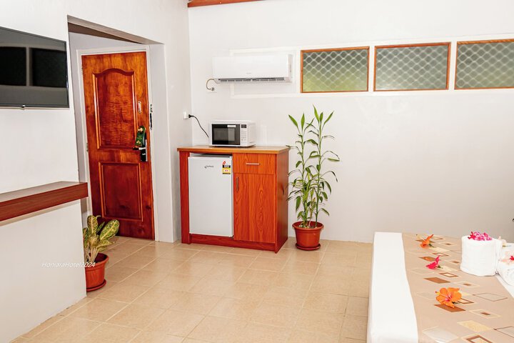 Room 14 of 33