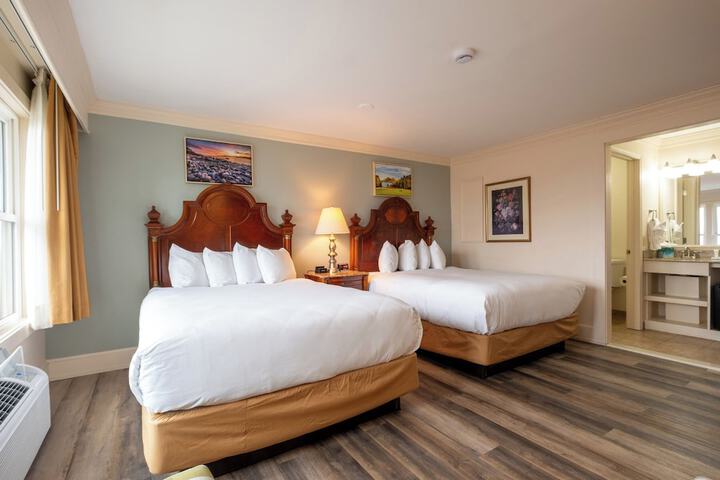 Room 42 of 114