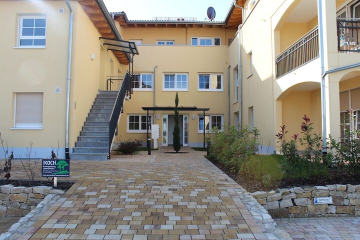Hotel Exterior 24 of 25