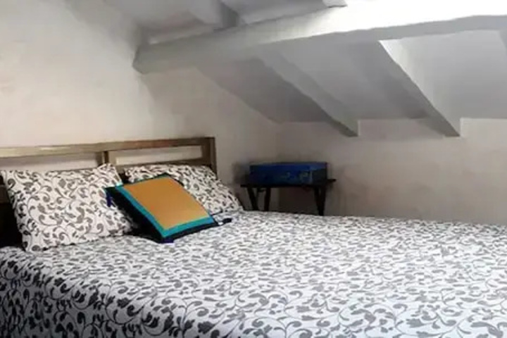 Room 3 of 5