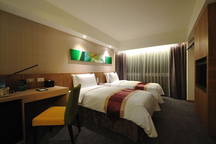 Room 5 of 31
