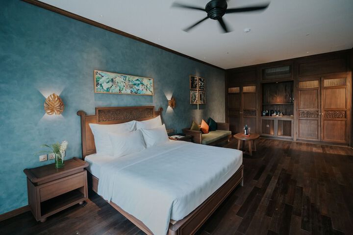 Room 13 of 63