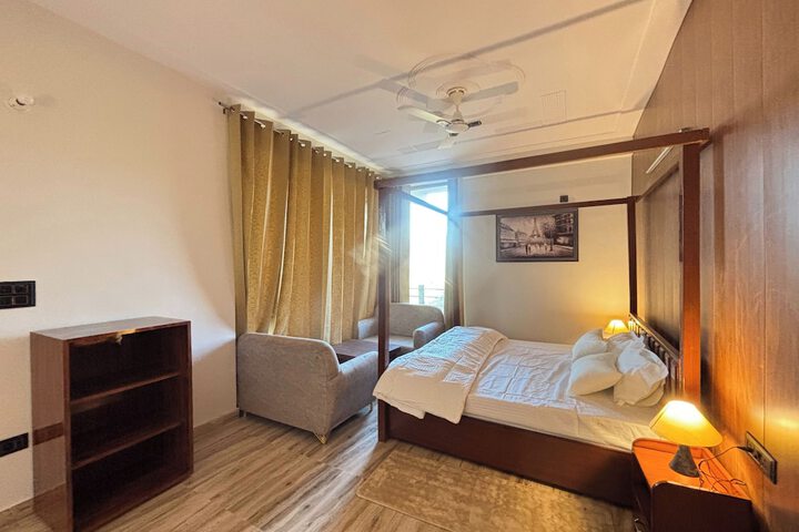 Room 12 of 45