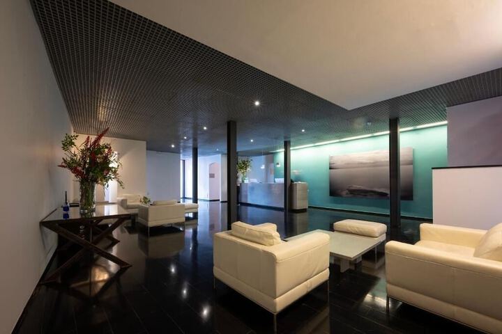 Guest Lobby