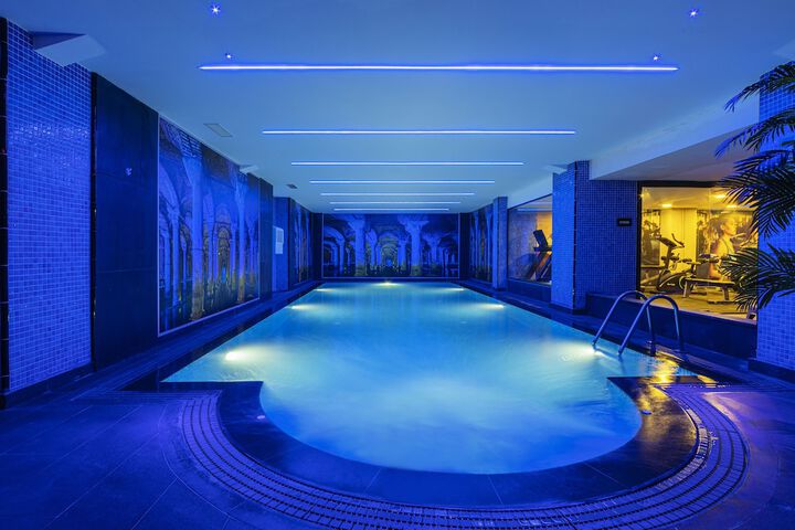 Pool 52 of 128