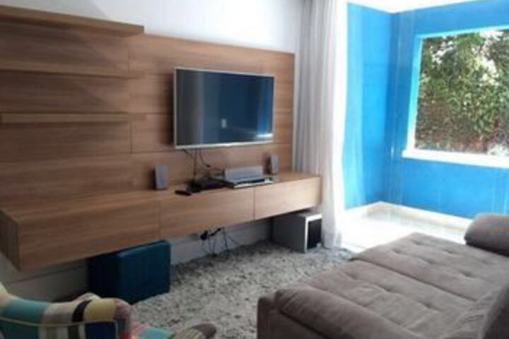 Room 15 of 15