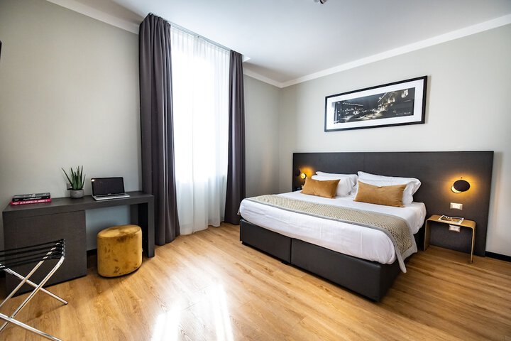 Room 37 of 104