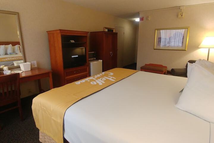 Room 6 of 21