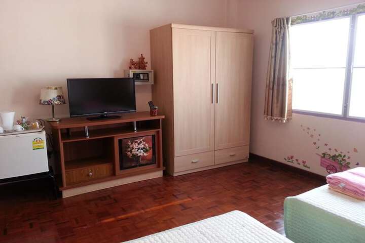 Room 15 of 43